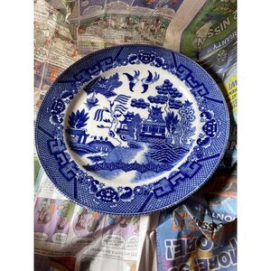 VINTAGE BLUE WILLOW WHITE BLUE CHINESE JAPANESE TRANSFERWARE PLATE 9"